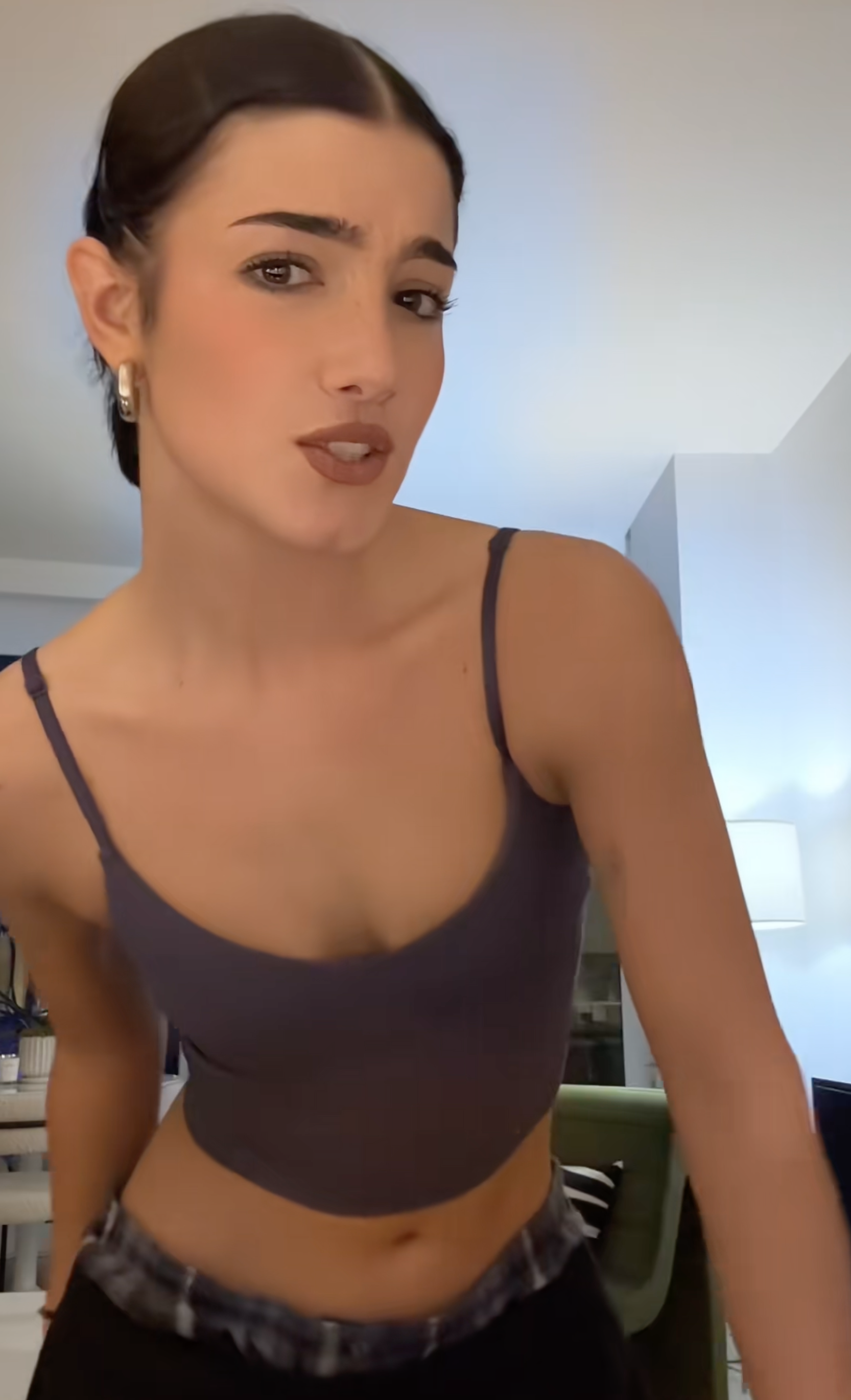 charli d'amelio TikTok